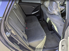 Cargar imagen en el visor de la galería, 2015 Toyota Prius Plug-In with new hybrid battery

